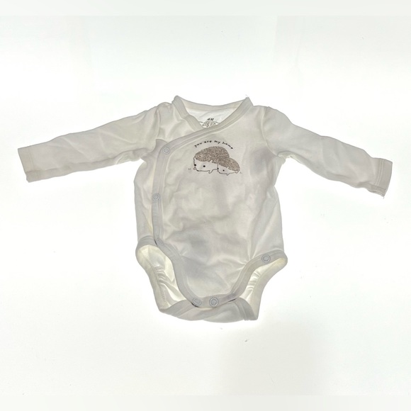 H&M One Pieces Hm Baby Clothing Bodysuit Pants And Footies Size 3m